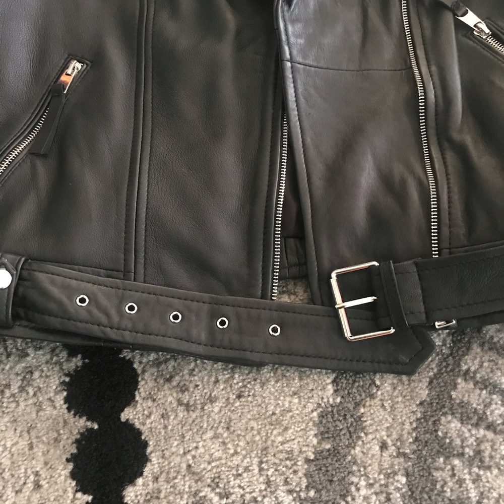 Leather jacket - Picture 3 of 12